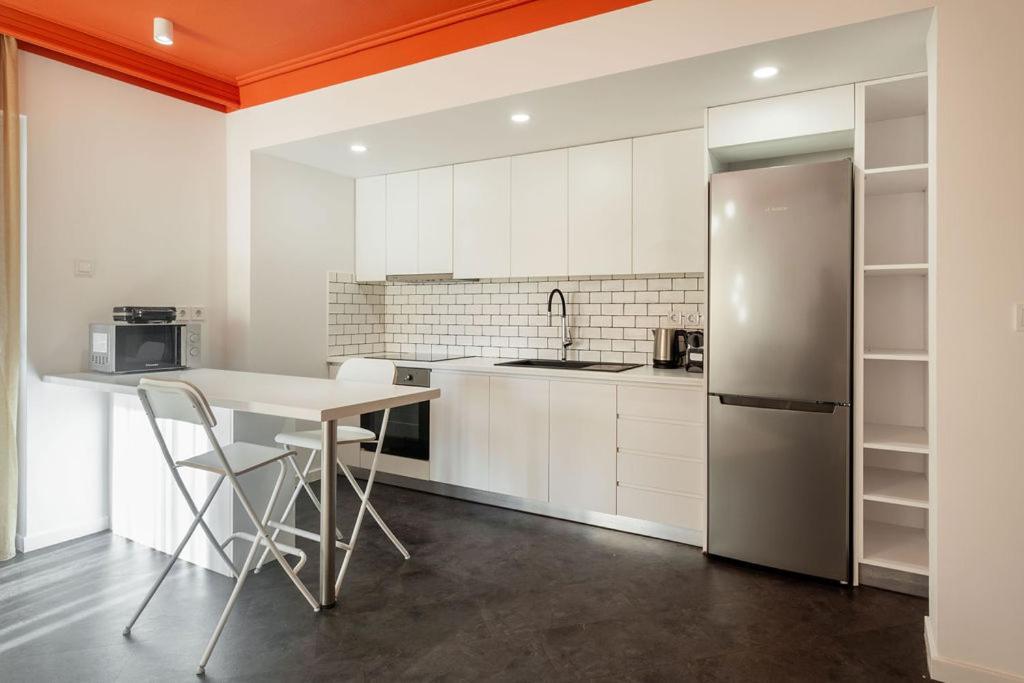 Aparthotel Onezerotwo By Zoia Living Atenas Exterior foto